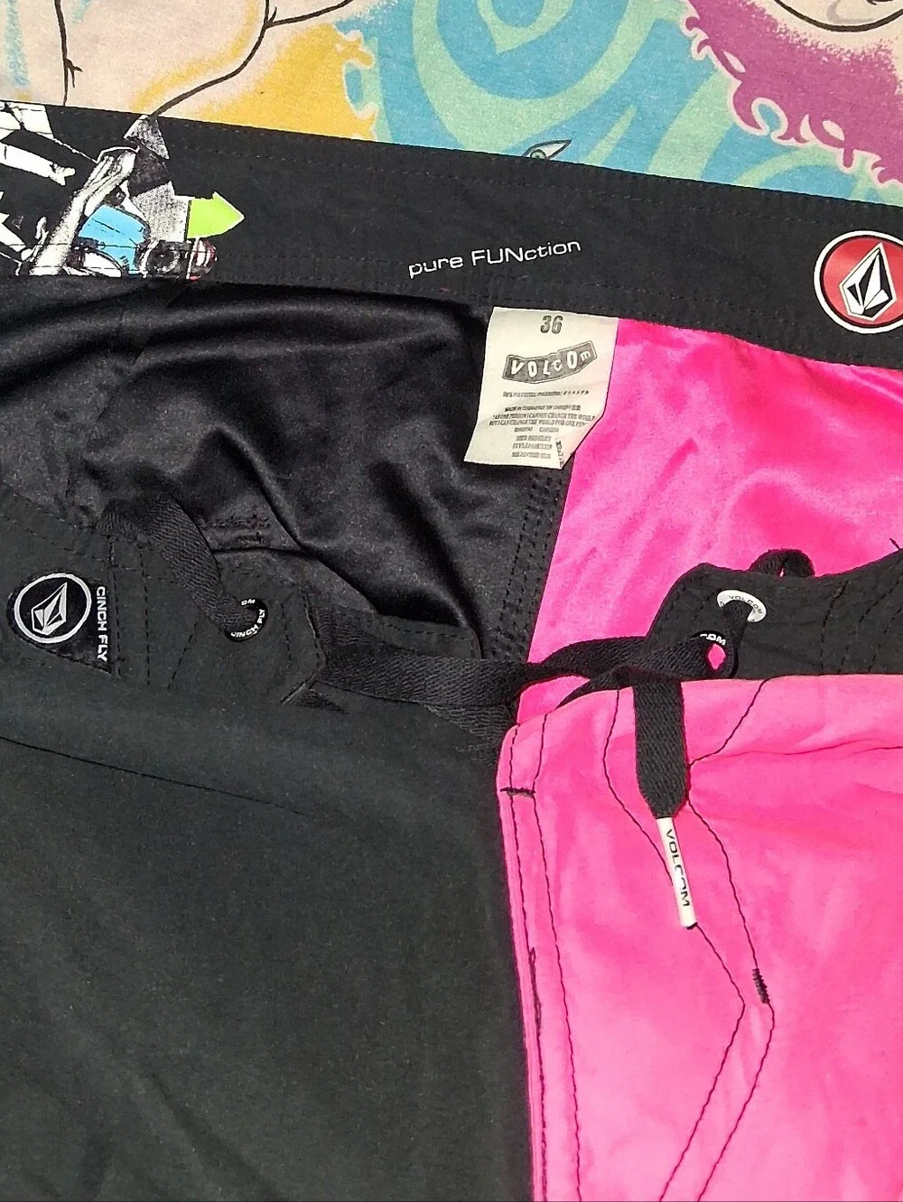Volcom mens small
